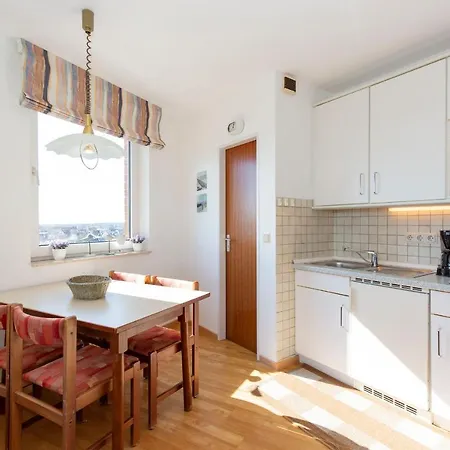 Lord Nelson App 612 Apartment